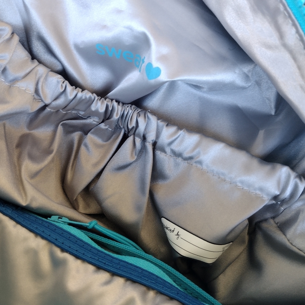 Discontinued Ivivva Lululemon Duffel/ Gym Bag Blue - Picture 7 of 11